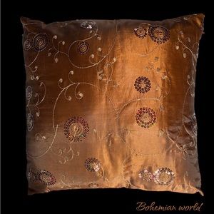 Bohemian Style deco pillow.